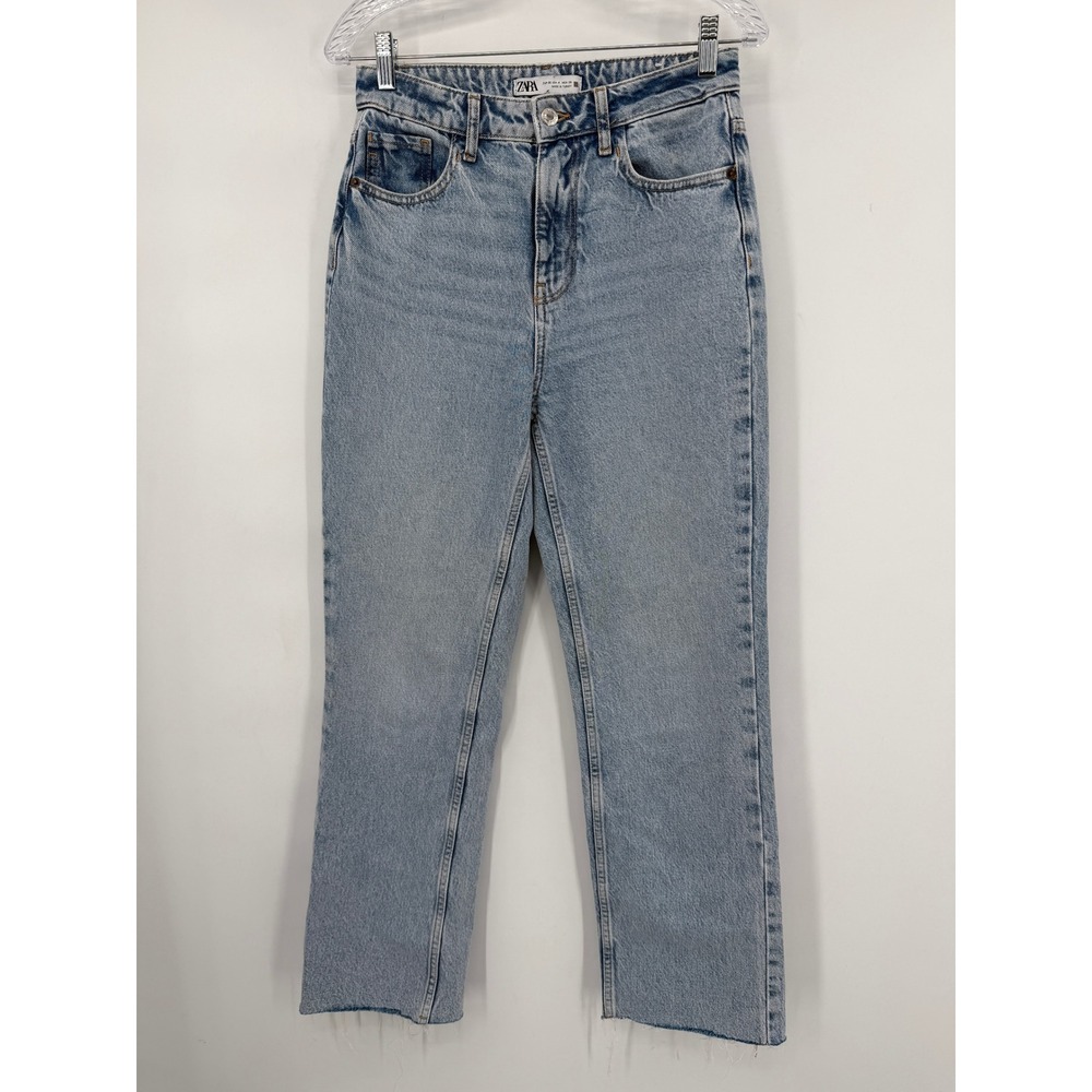 Zara Womens High Waisted Straight Leg Light Wash Raw Hem Denim Jeans Size 4
